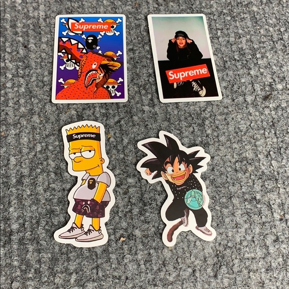 10 Limited addition supreme stickers - Picture 3 of 4